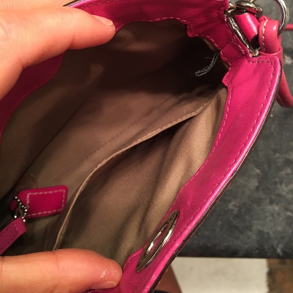 NWOT Pink Coach Wristlet - Picture 5 of 6